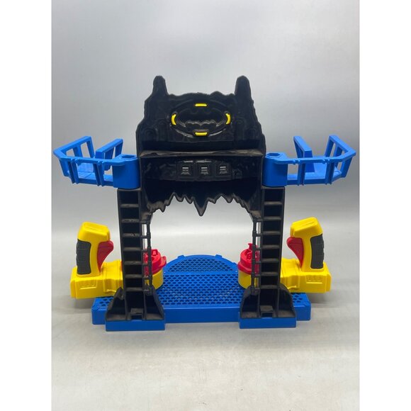 Fisher-Price Imaginext DC Super Friends Battle fight Batcave Playset batman 2016 - Picture 7 of 9